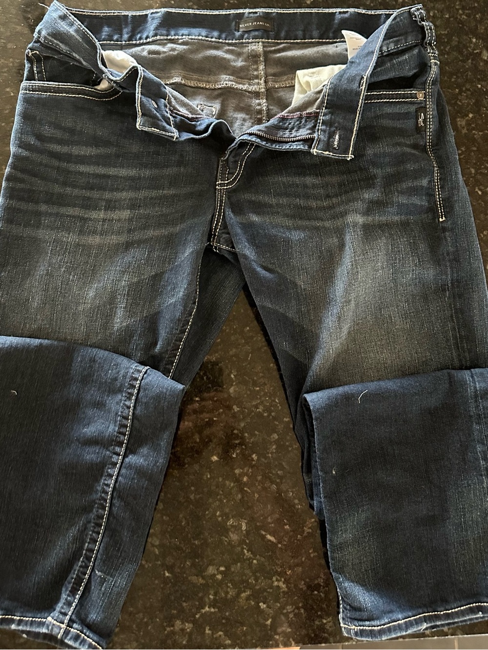 Silver Jeans Men Slim Straight Jeans in Dark Indigo